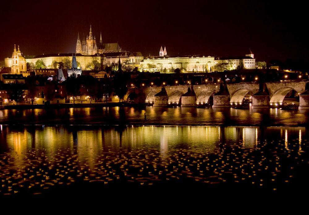 Vysehrad Castle Suite Prag Exteriör bild